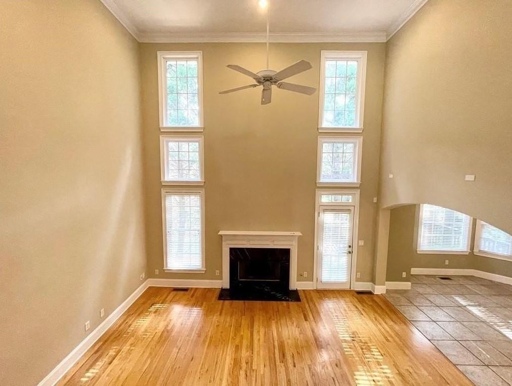 455 Wembley Cir - Photo 5 of 43