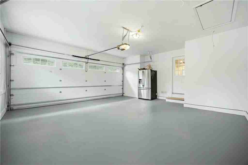 2220 Spring Mill Cv - Photo 3 of 40