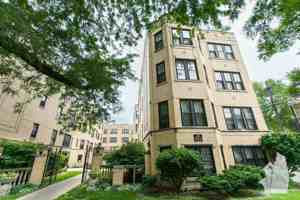 featured image of 3815 N Greenview Ave