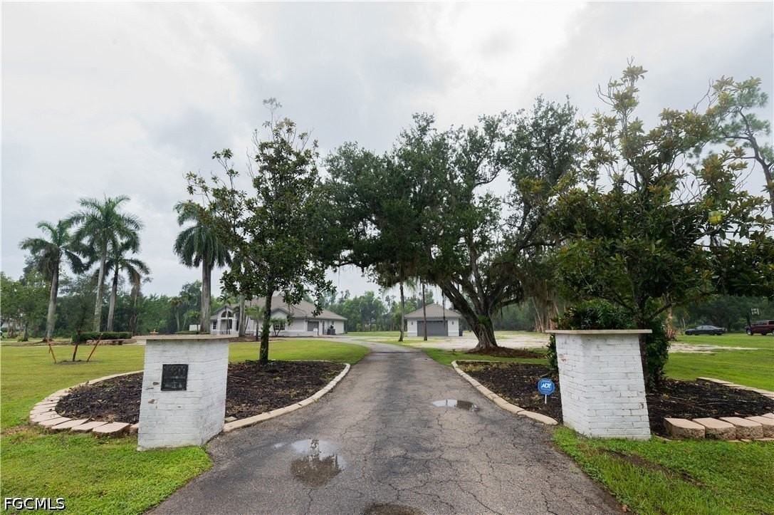 15200 Sweetwater Ct - Photo 4 of 35