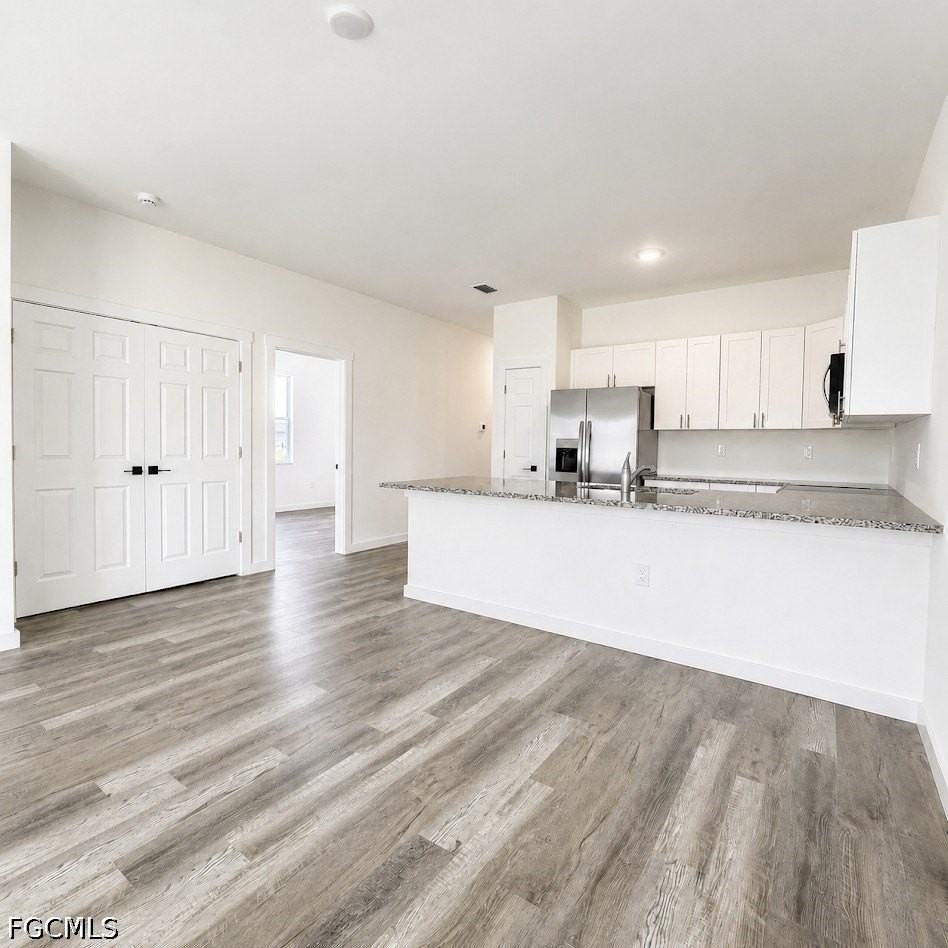 1130 Harold Ave S - Photo 6 of 20