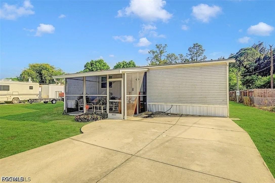 2023 Gish Ln - Photo 2 of 18