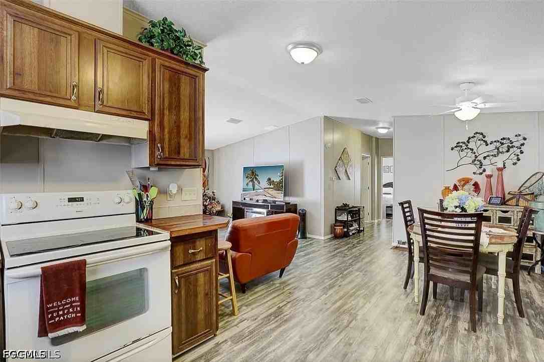 2023 Gish Ln - Photo 7 of 18
