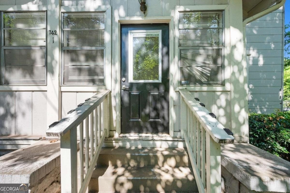 742 Charles Allen Dr Ne #2 - Photo 2 of 15