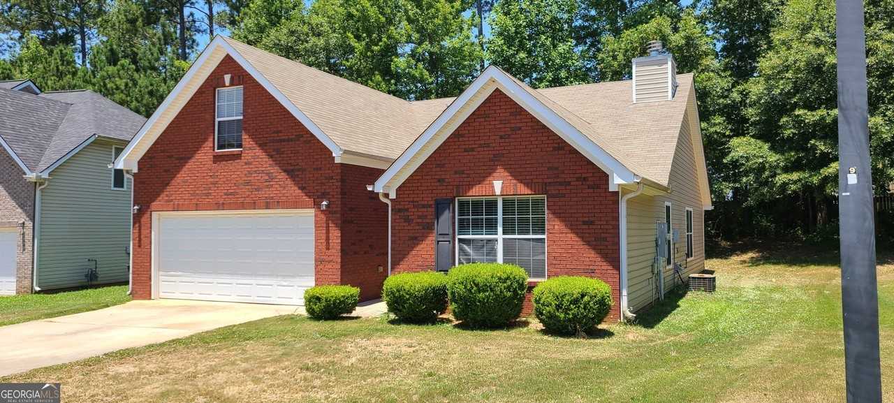 1593 Queen Elizabeth Dr