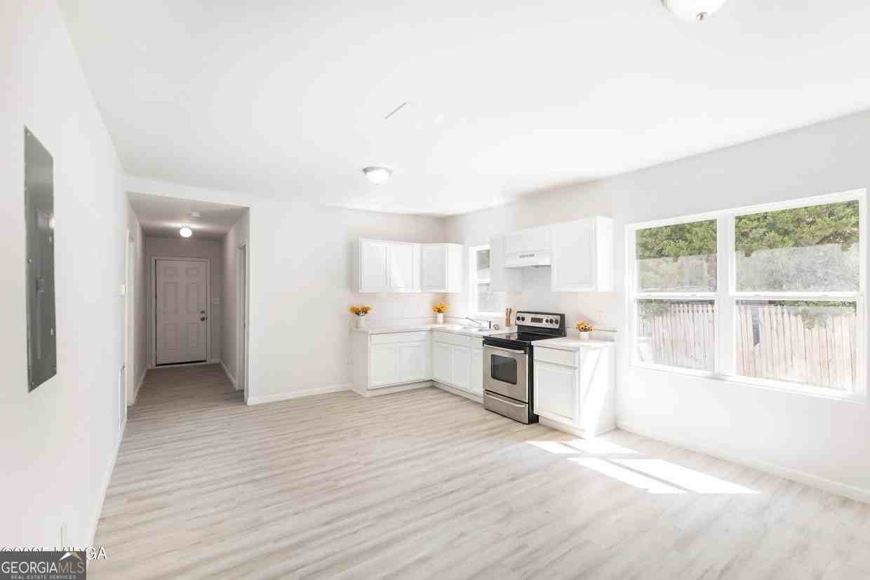 1175 Hartley St - Photo 3 of 5