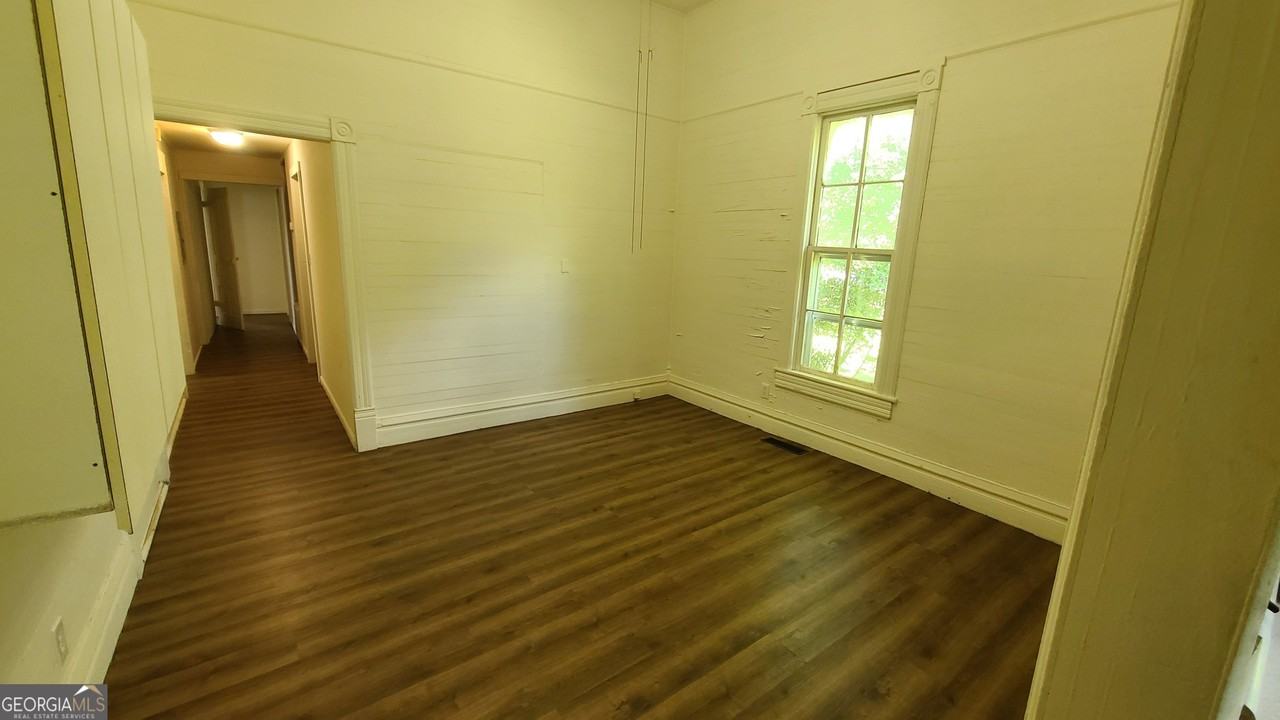 774 Macon Ave - Photo 4 of 28