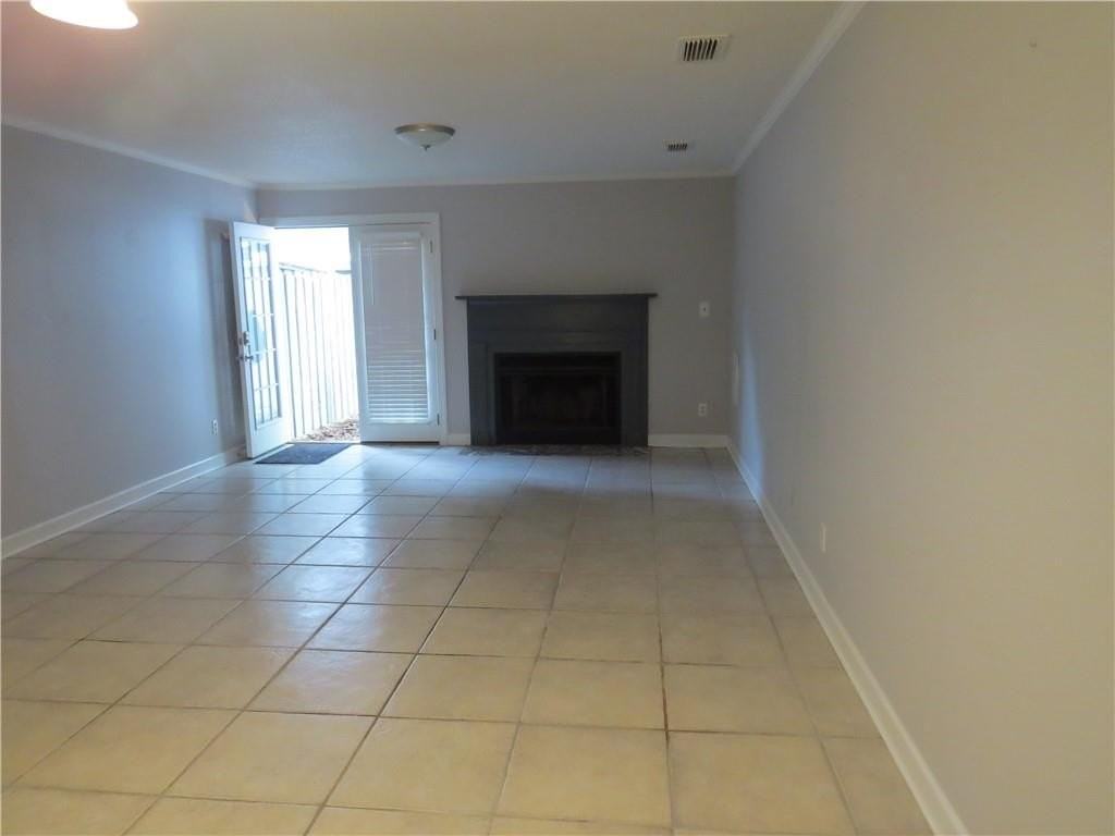 6645 Jackson Sq - Photo 2 of 3