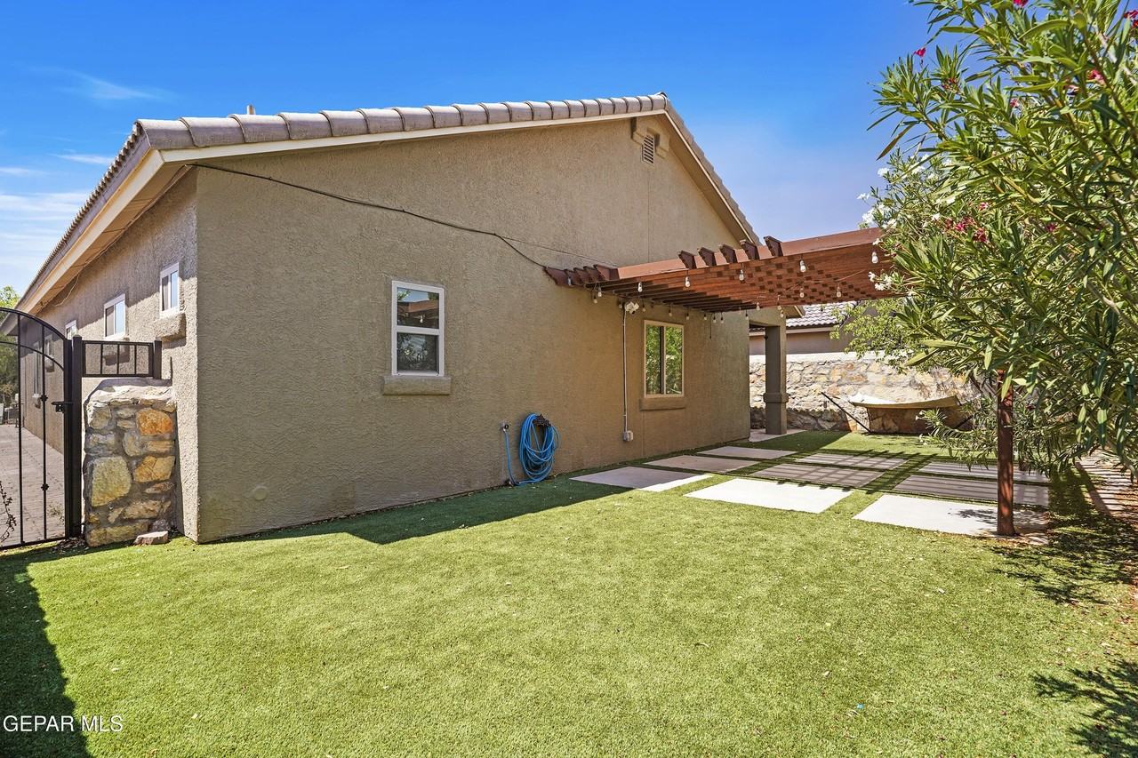 13665 Lartington - Photo 3 of 33