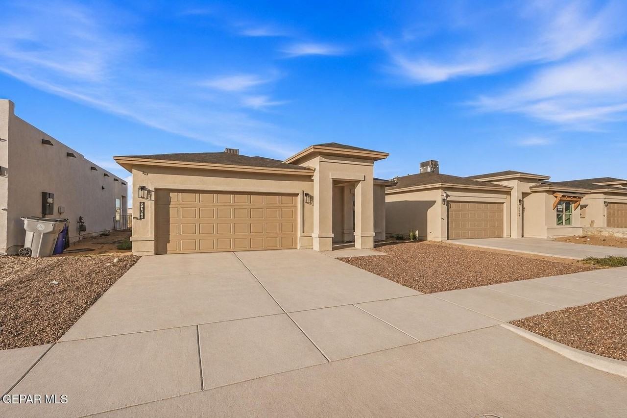 7340 John Gerald Way - Photo 2 of 26