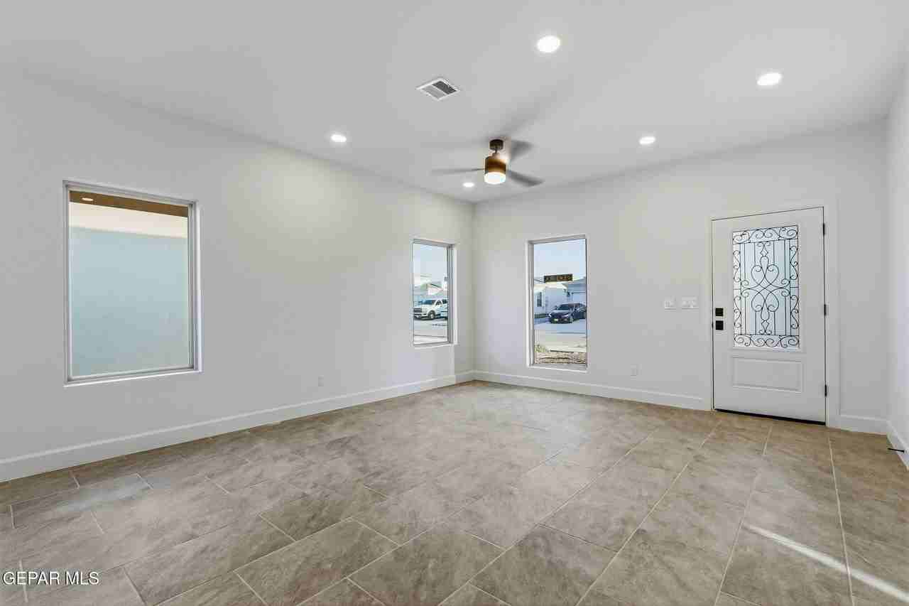 7340 John Gerald Way - Photo 7 of 26