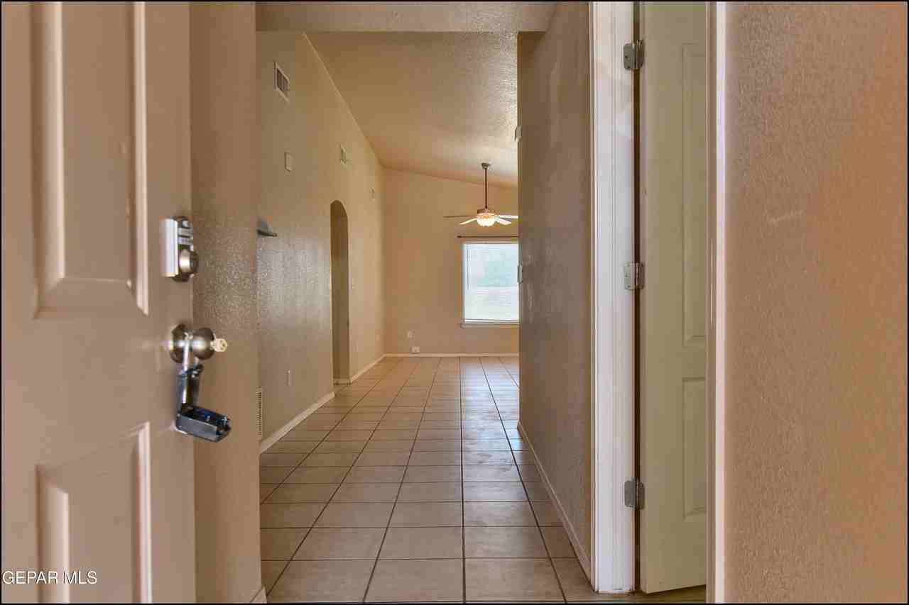 7351 Burntside Ln - Photo 7 of 32