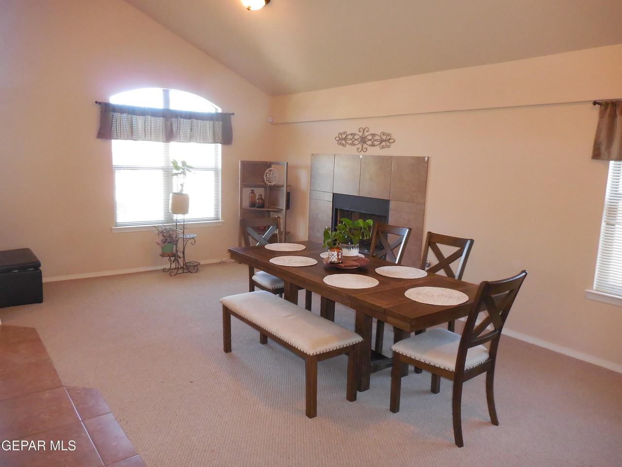 12572 Paseo Lindo Dr - Photo 4 of 36