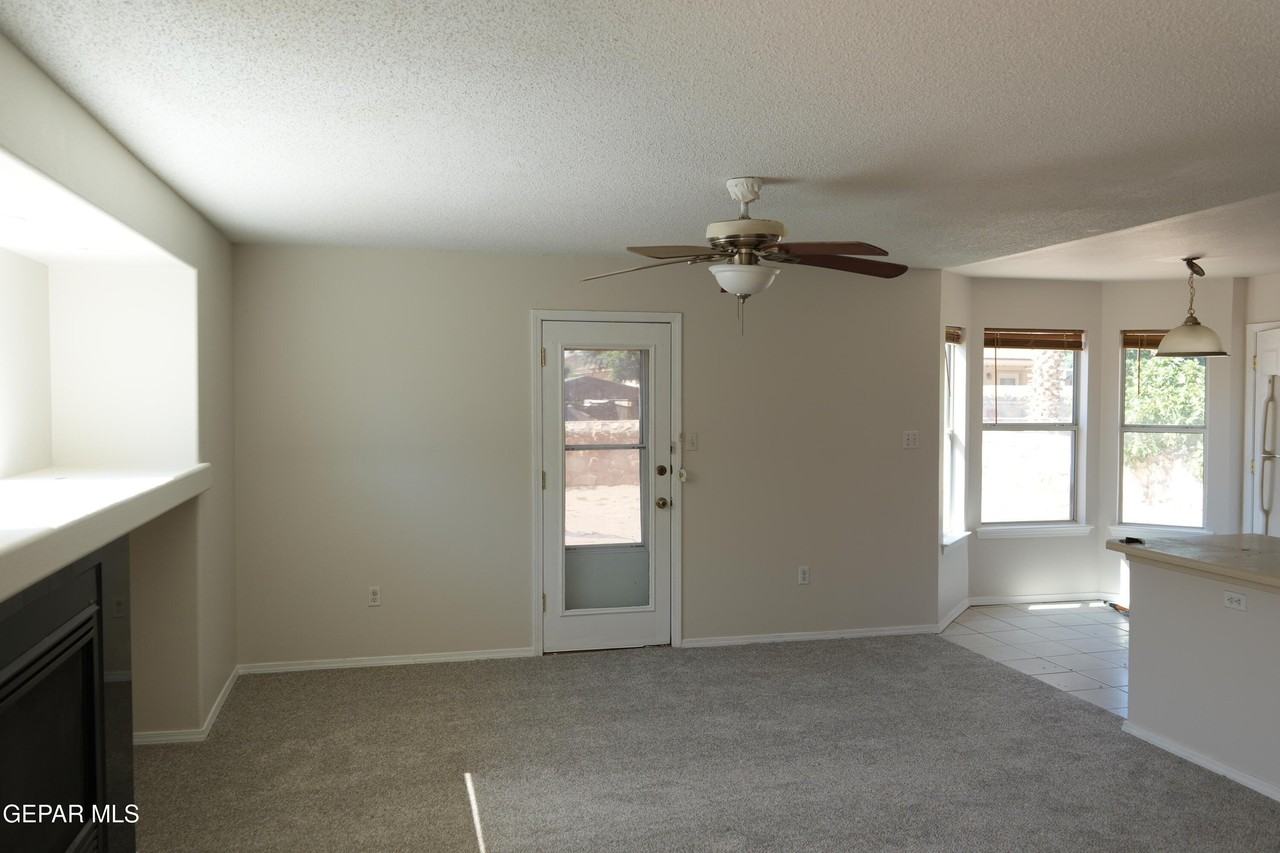 661 Paseo Sereno Dr - Photo 4 of 15