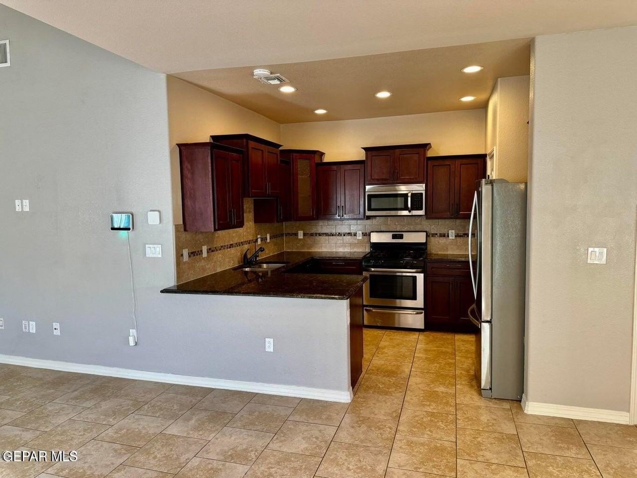 14741 Bobby Joe Hill Dr - Photo 4 of 24