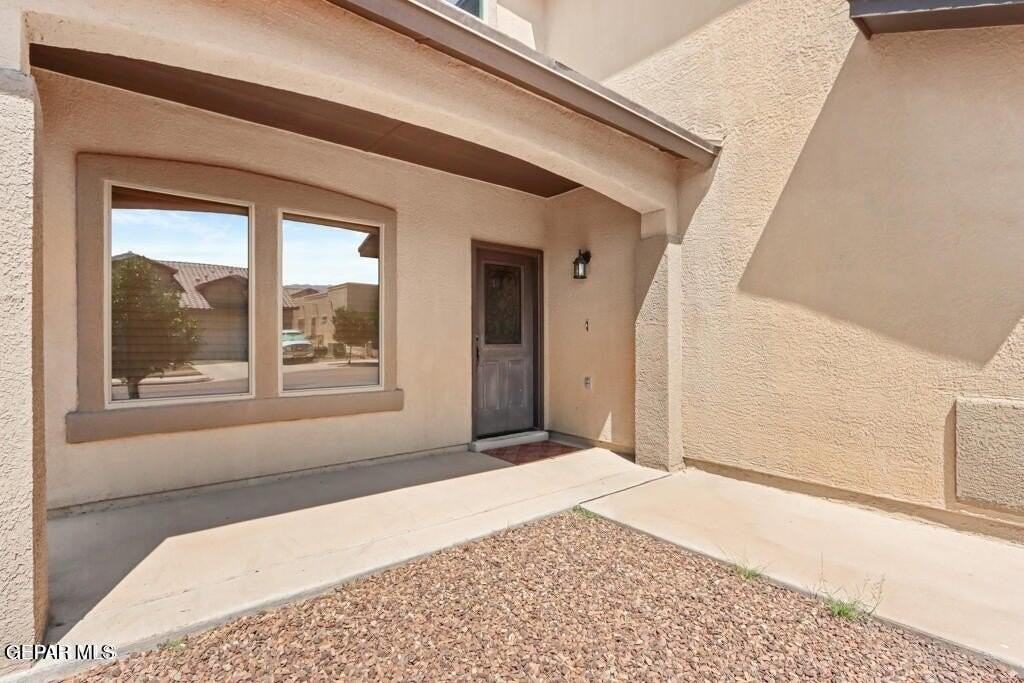 2047 Dreamlight Pl - Photo 4 of 46
