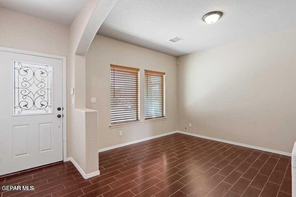 2047 Dreamlight Pl - Photo 7 of 46