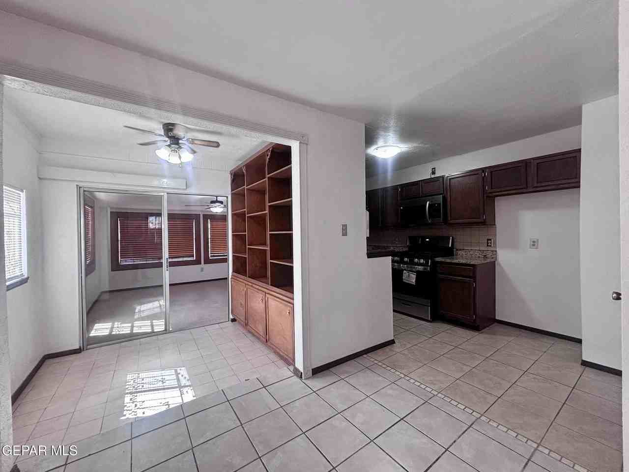 11578 Chaplin Ct - Photo 5 of 20