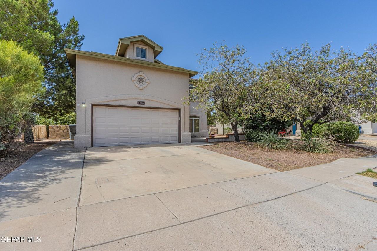 712 Laramie River Ave - Photo 3 of 24