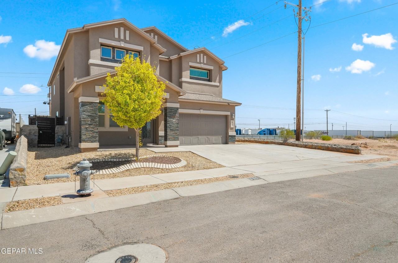 380 Canyon Vista Dr - Photo 3 of 43