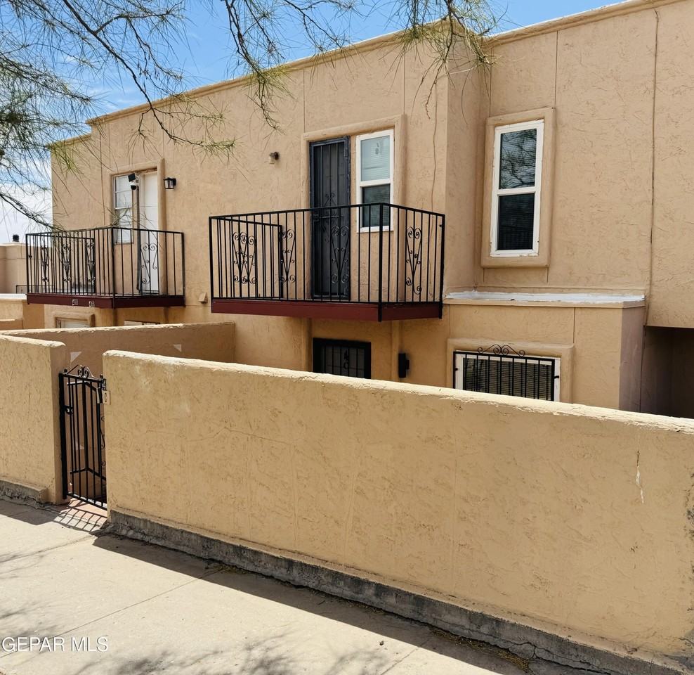 2520 San Jose Ave #4C