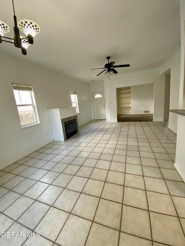 2215 King James Pl - Photo 2 of 26