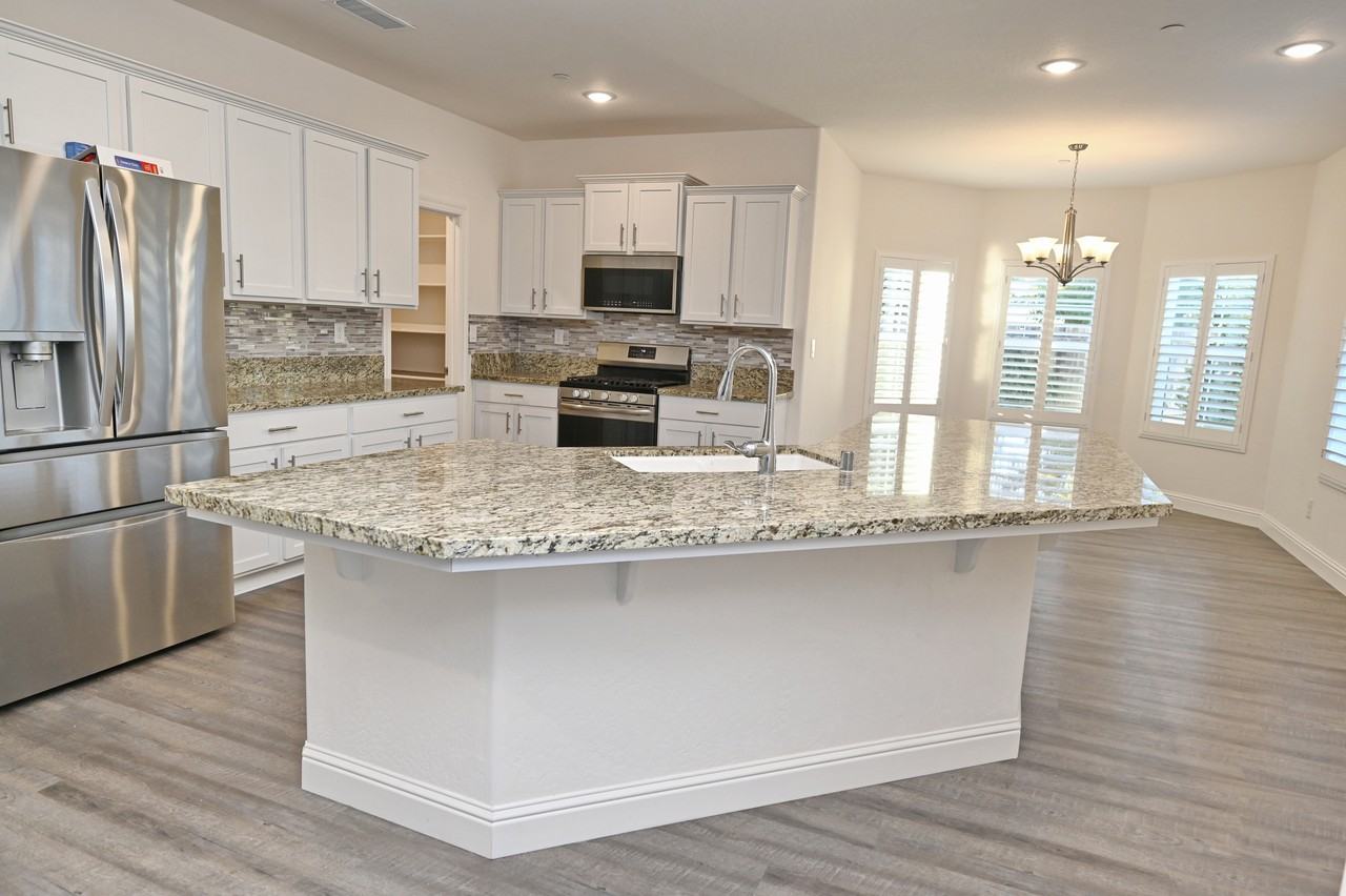 4410 W Langden Dr #1 - Photo 3 of 28