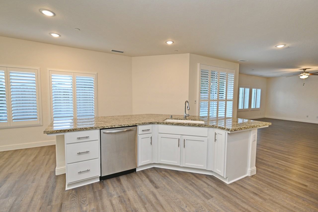 4410 W Langden Dr #1 - Photo 5 of 28