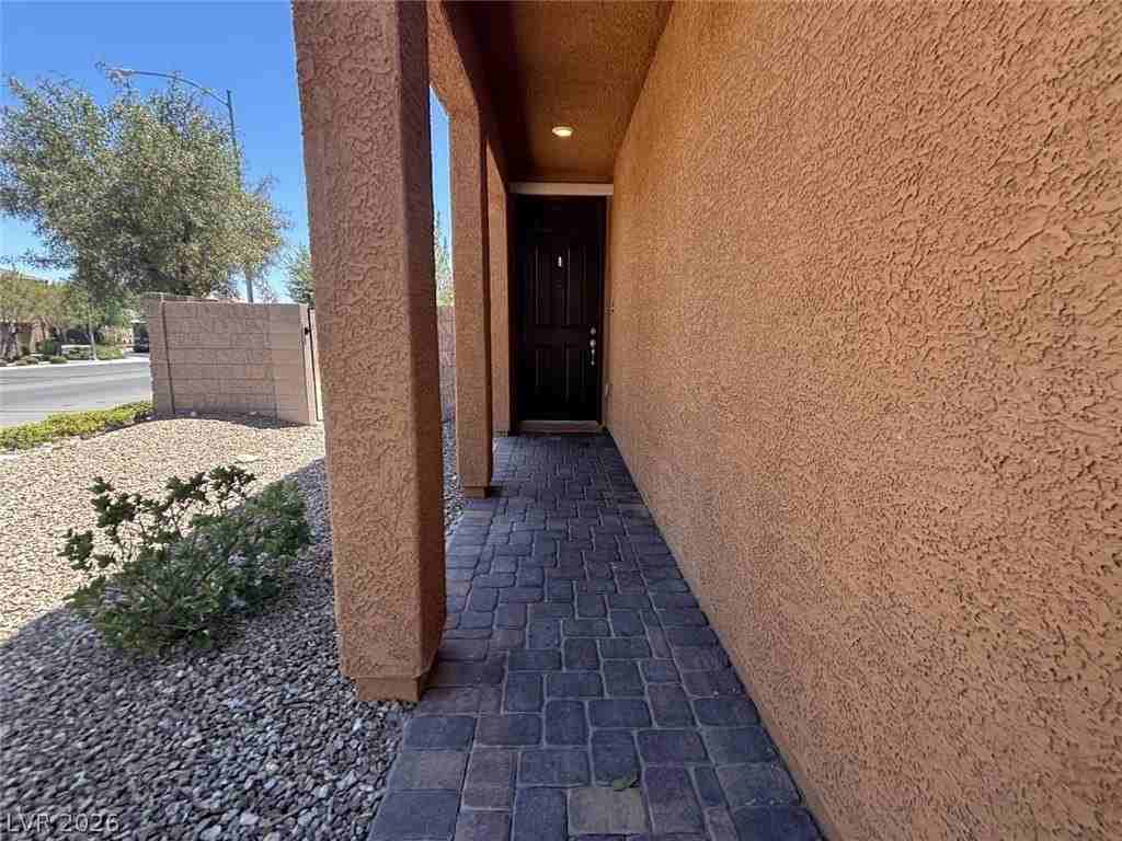 9304 Polwarth Ct - Photo 5 of 50