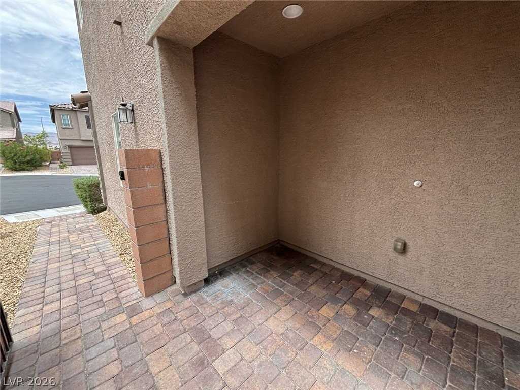 5582 Sancho Throne Rd - Photo 5 of 50
