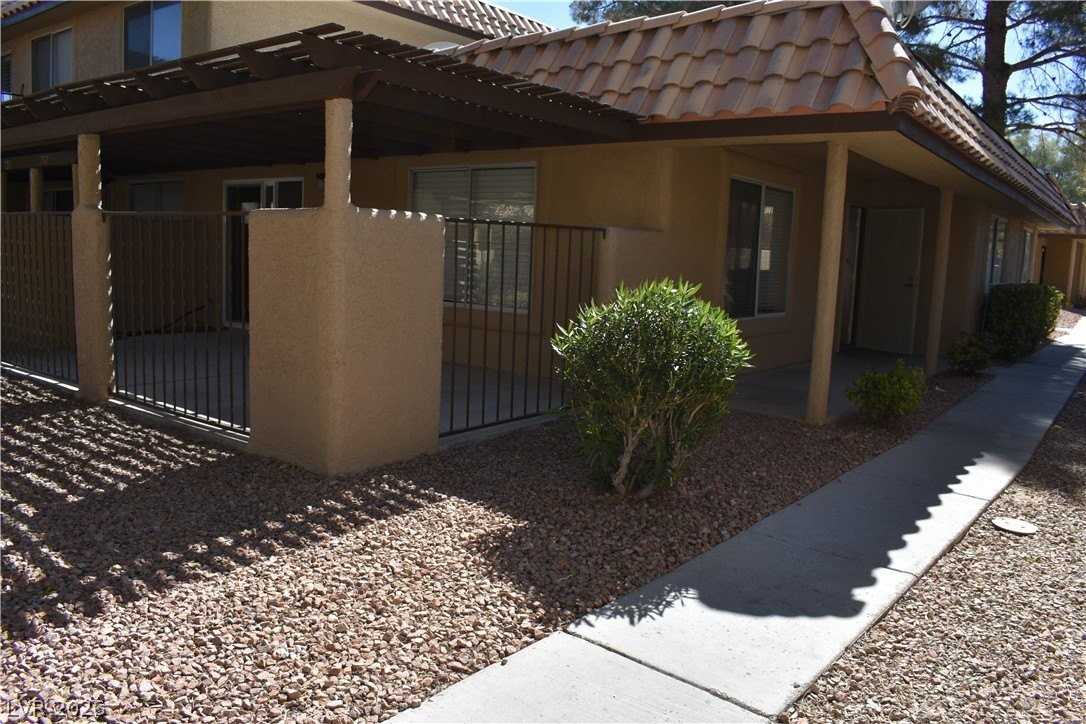 717 Nectarine Ct #0 - Photo 4 of 39