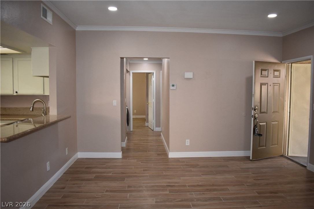 717 Nectarine Ct #0 - Photo 7 of 39