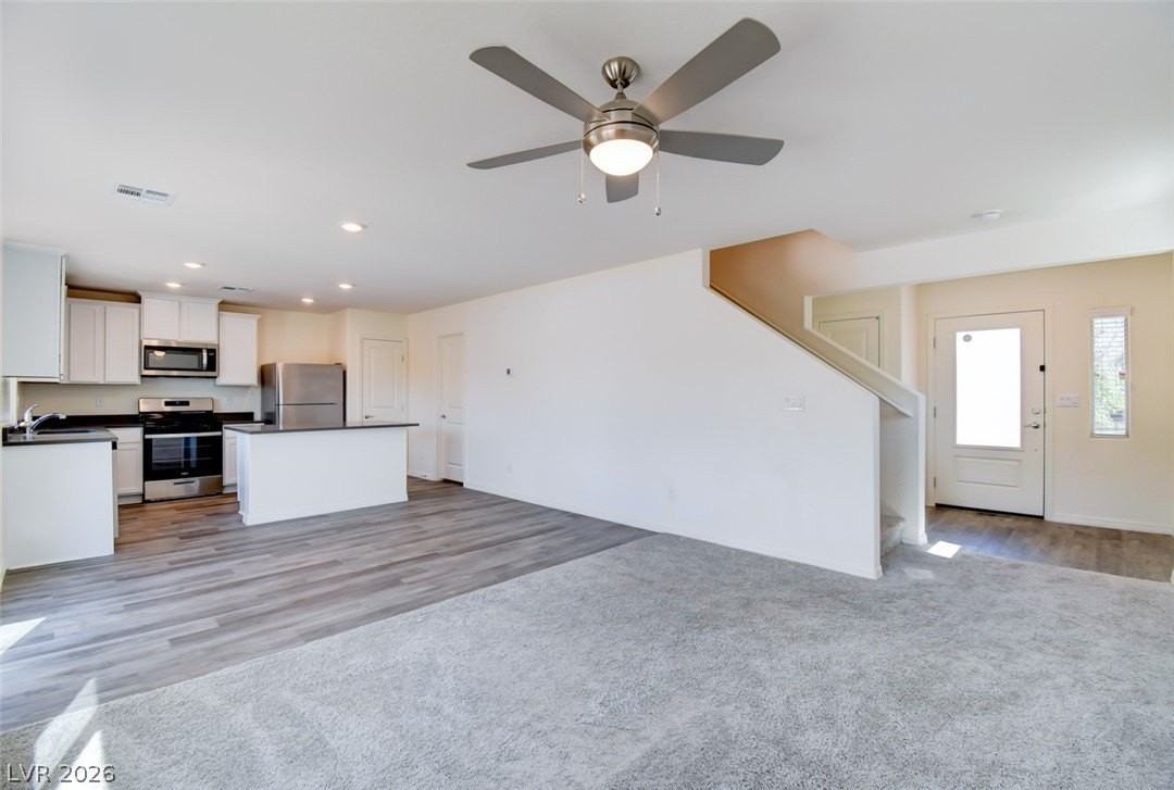 1705 Cowboy Path Ave - Photo 7 of 17