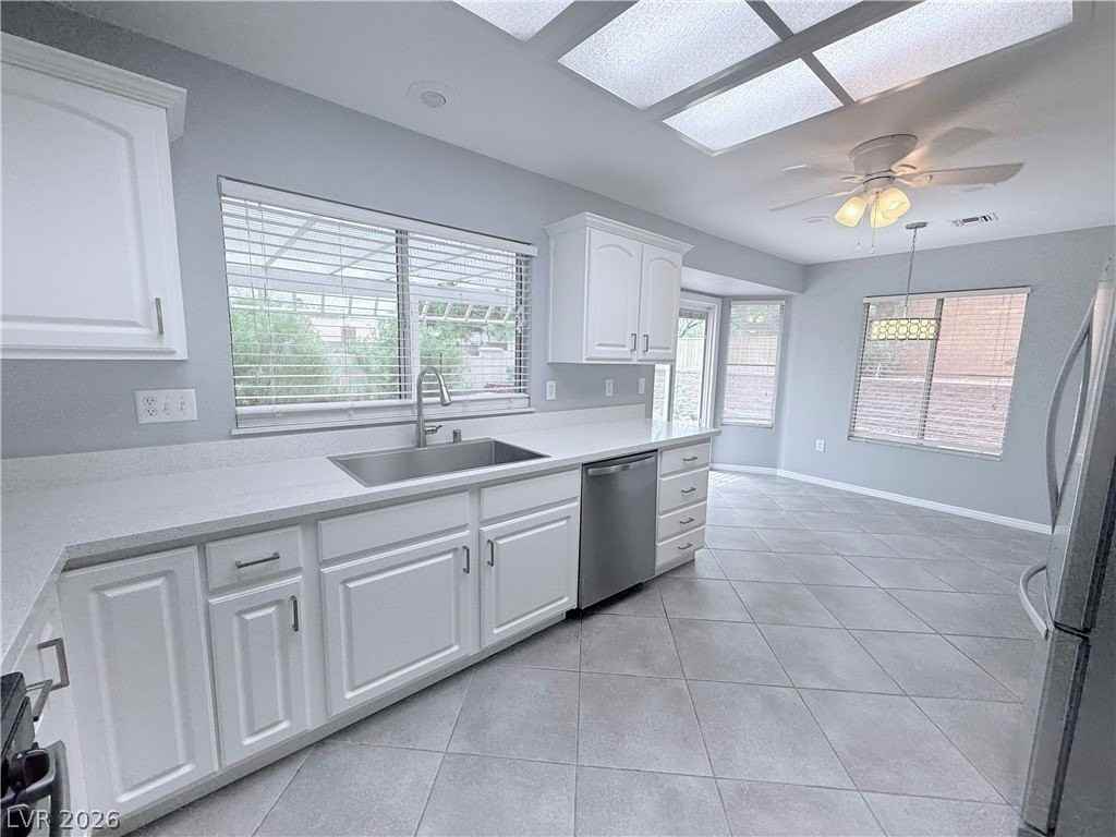 9709 Blue Bell Dr - Photo 6 of 24