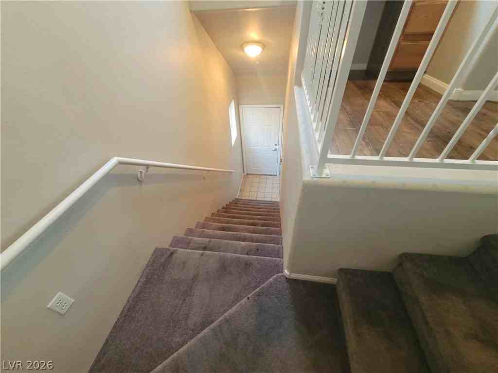 5855 Valley Dr #2048 - Photo 4 of 13