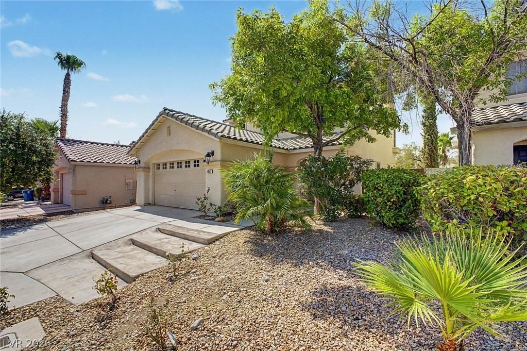 10547 Lilac Tree Ave - Photo 4 of 31