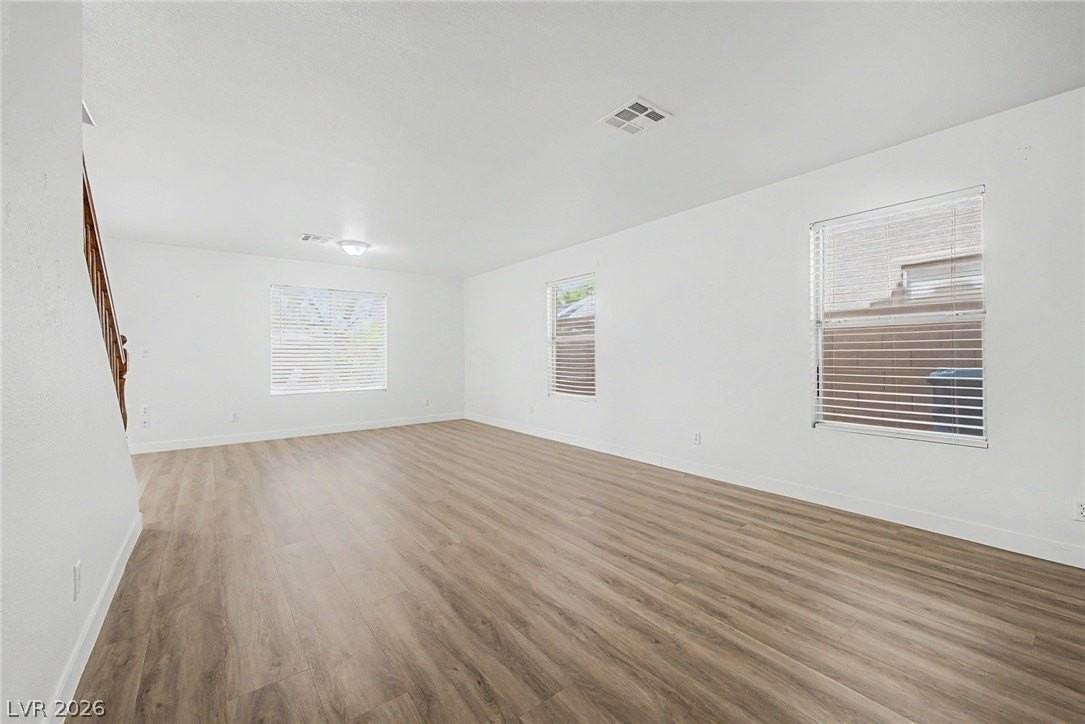 10547 Lilac Tree Ave - Photo 5 of 31
