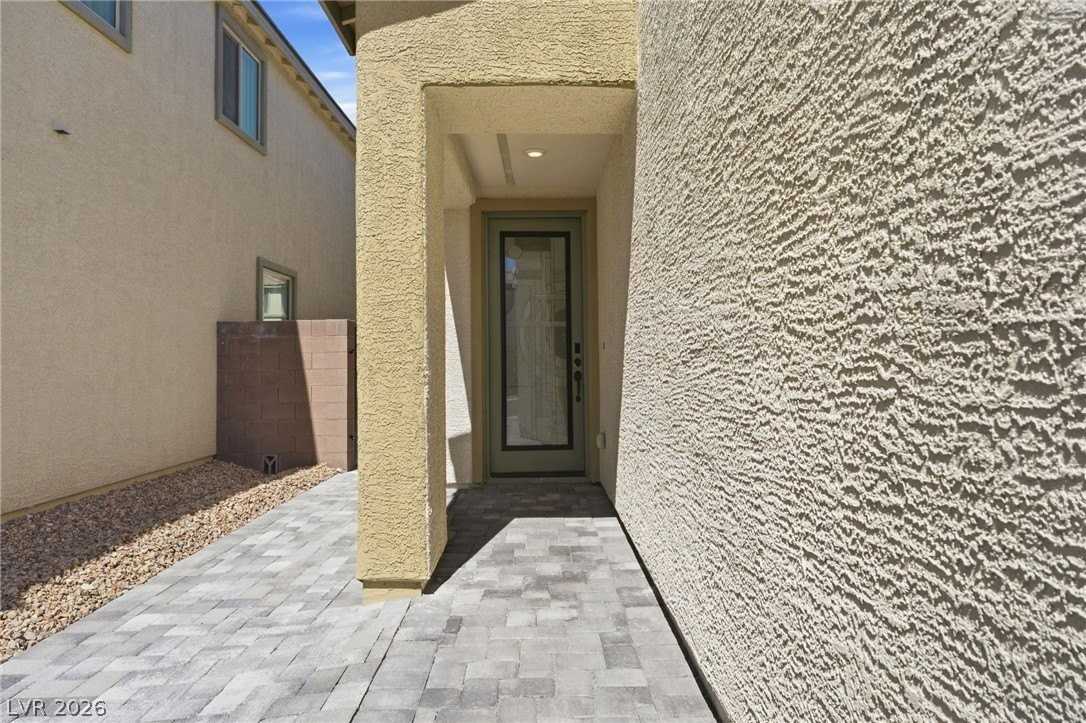 8025 Texas Hills St - Photo 4 of 50
