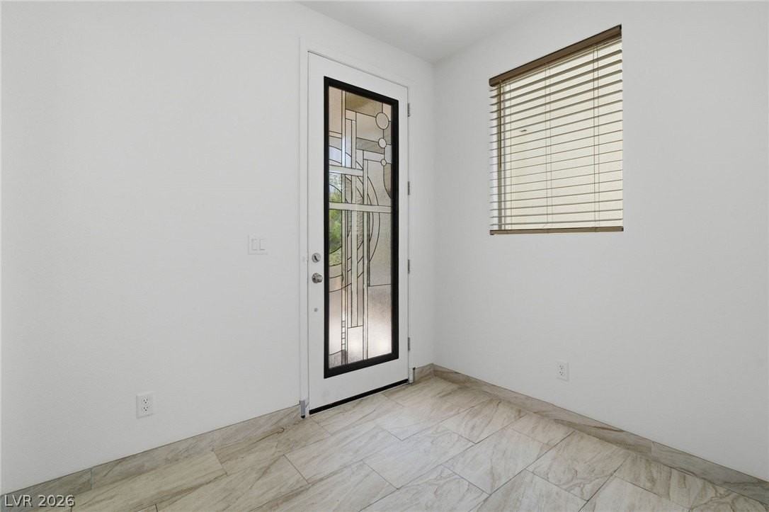 8025 Texas Hills St - Photo 7 of 50