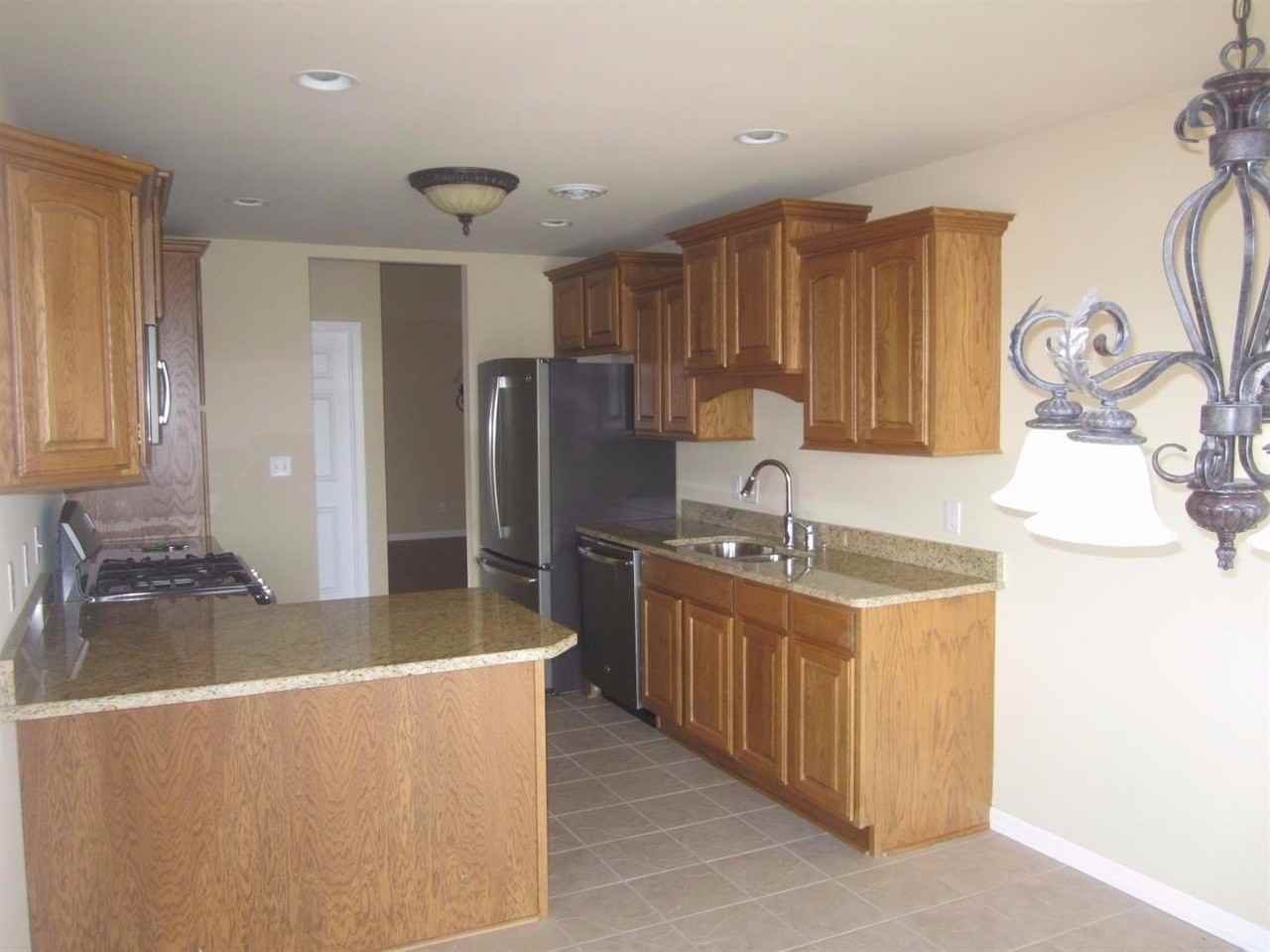11193 Vermont Cir - Photo 5 of 10