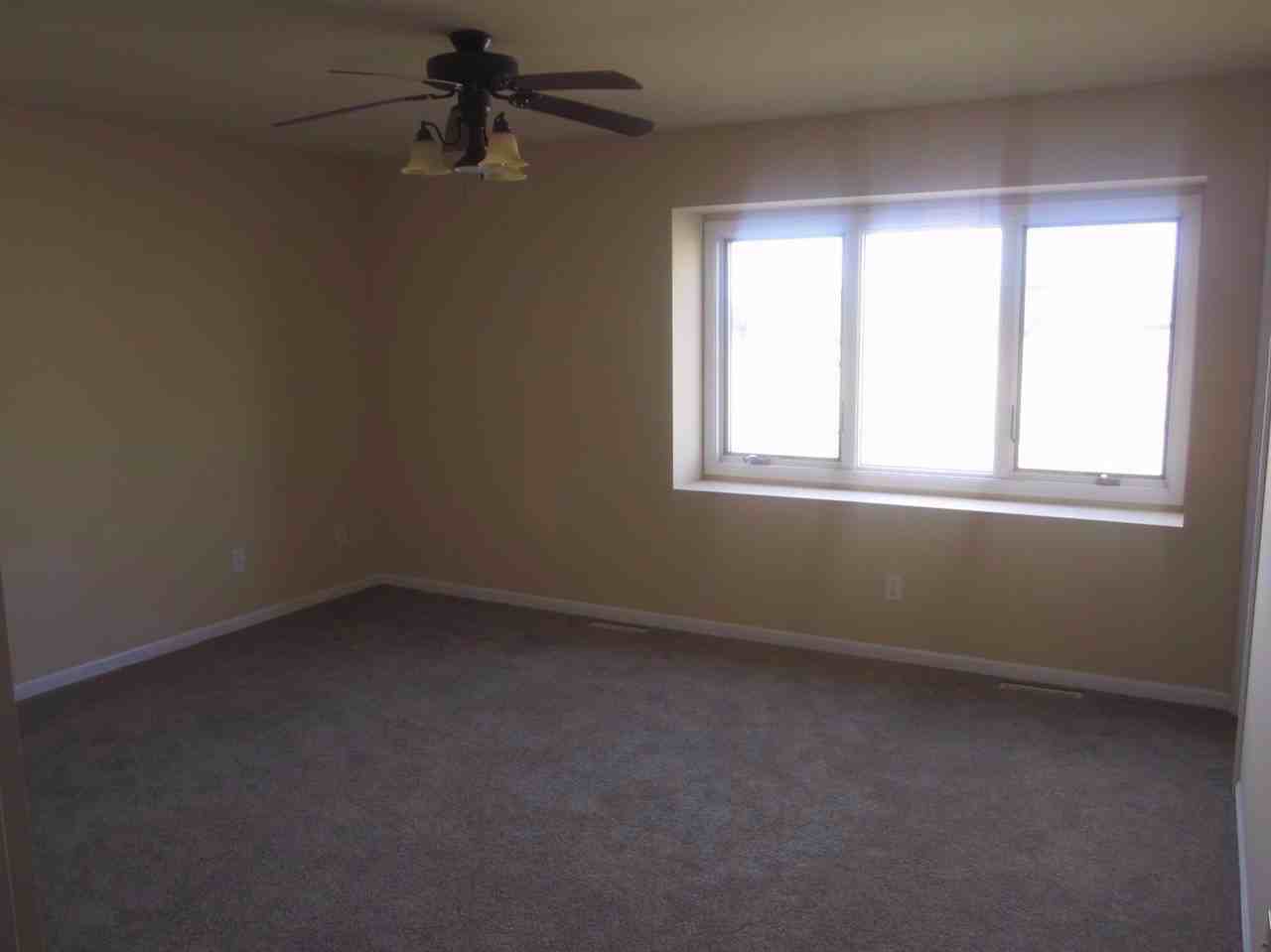 11193 Vermont Cir - Photo 7 of 10