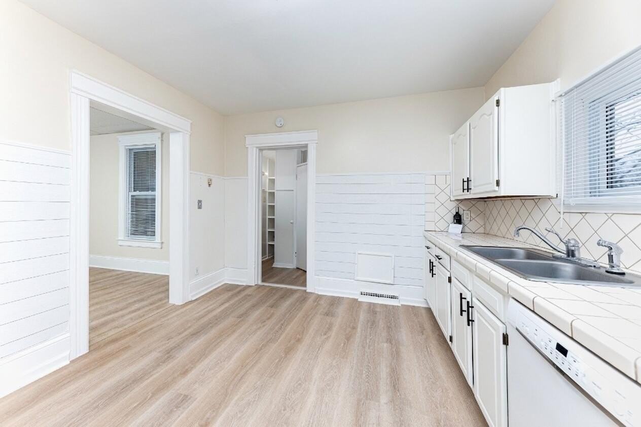 405 Starkweather St #1 - Photo 5 of 22
