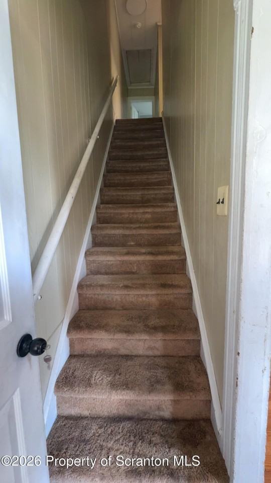 319 New York St - Photo 7 of 13