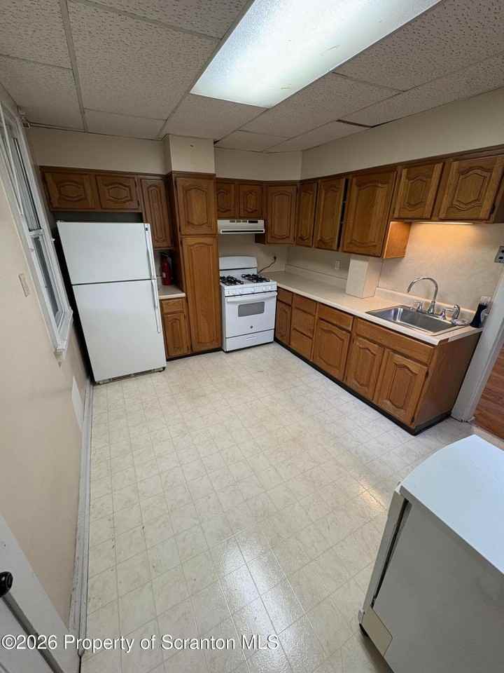 317 New York St - Photo 5 of 14