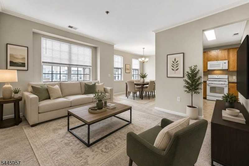 143 Conover Ter #143 - Photo 3 of 9