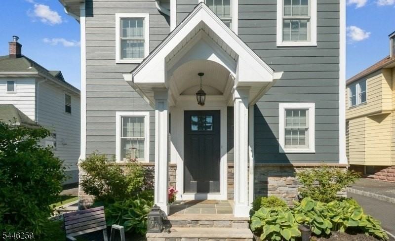 24 Blaine St #A - Photo 3 of 17