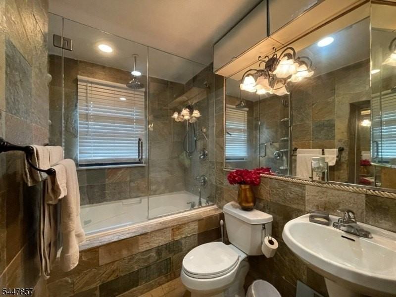 1930 Henry St - Photo 7 of 12