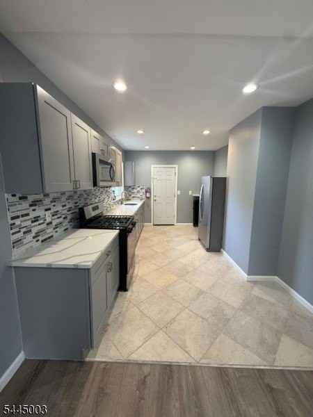 621 Grove St #2 - Photo 3 of 11
