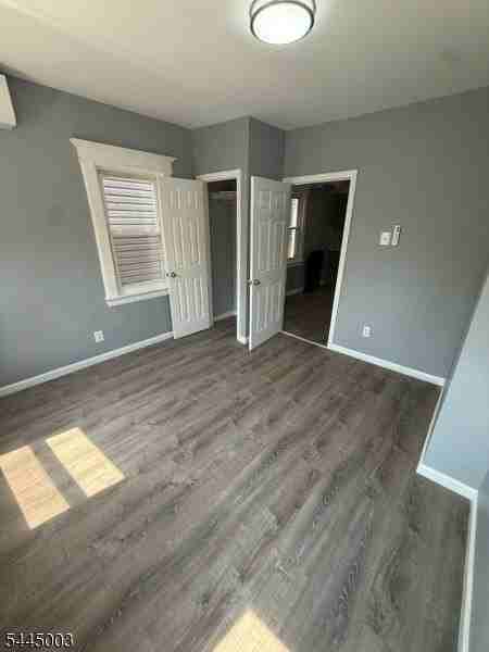 621 Grove St #2 - Photo 5 of 11