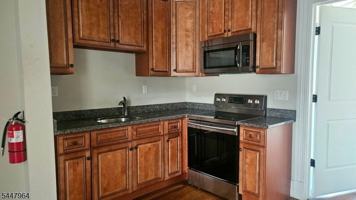 featured image of 199 Main St #7